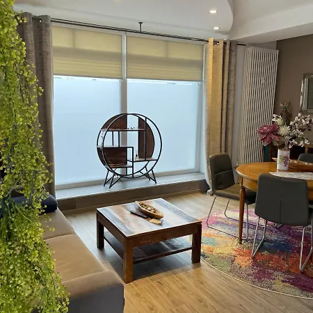 Lucy Апартаменты *